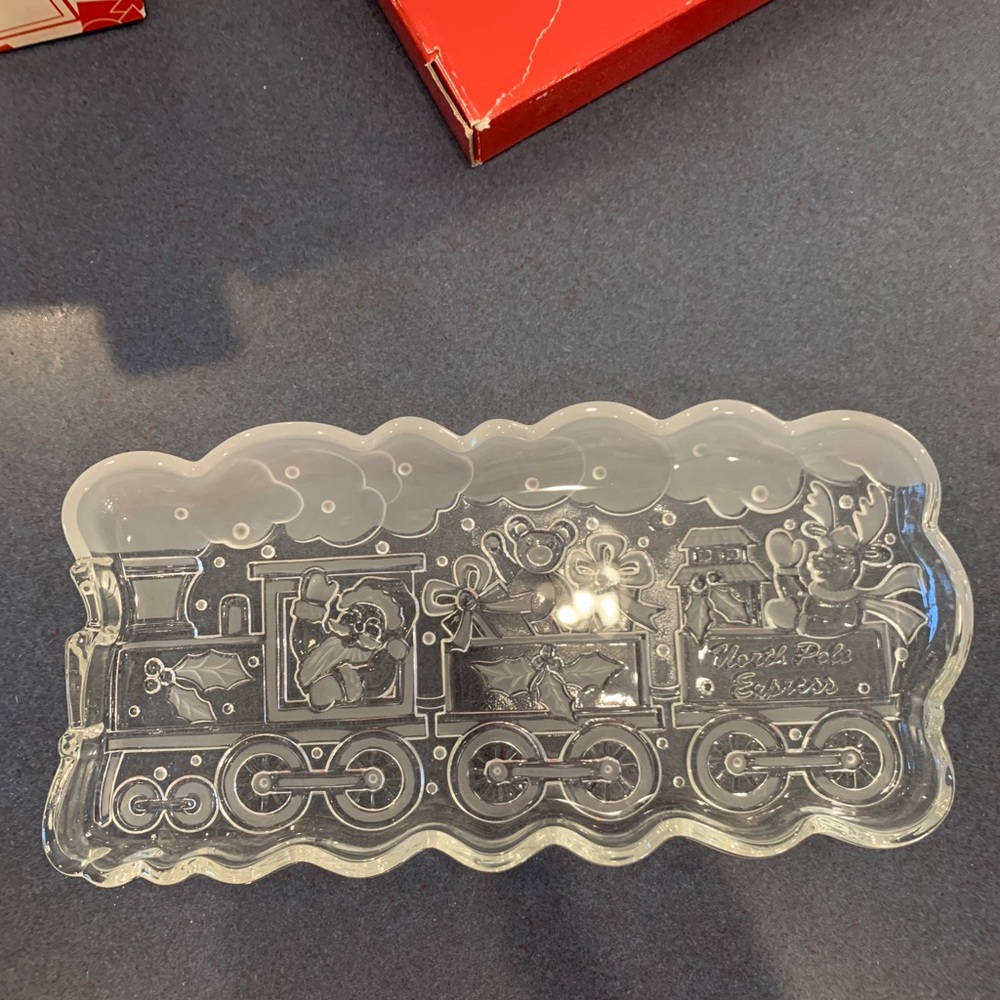 NEW!Gorham North Pole 13 1/2" Train Serving Dish - Picture 3 of 5